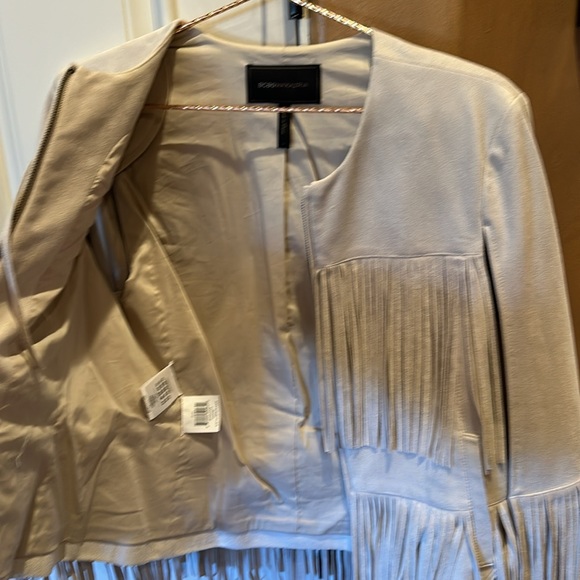 BCBG  Faux suede cape jacket size M - Picture 6 of 6